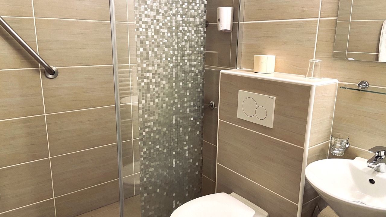 Photo of Bathroom in Plainpalais