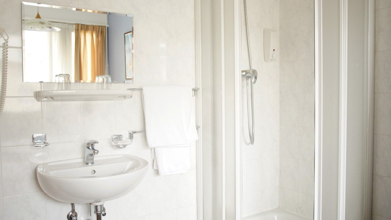 Photo of Bathroom in Plainpalais