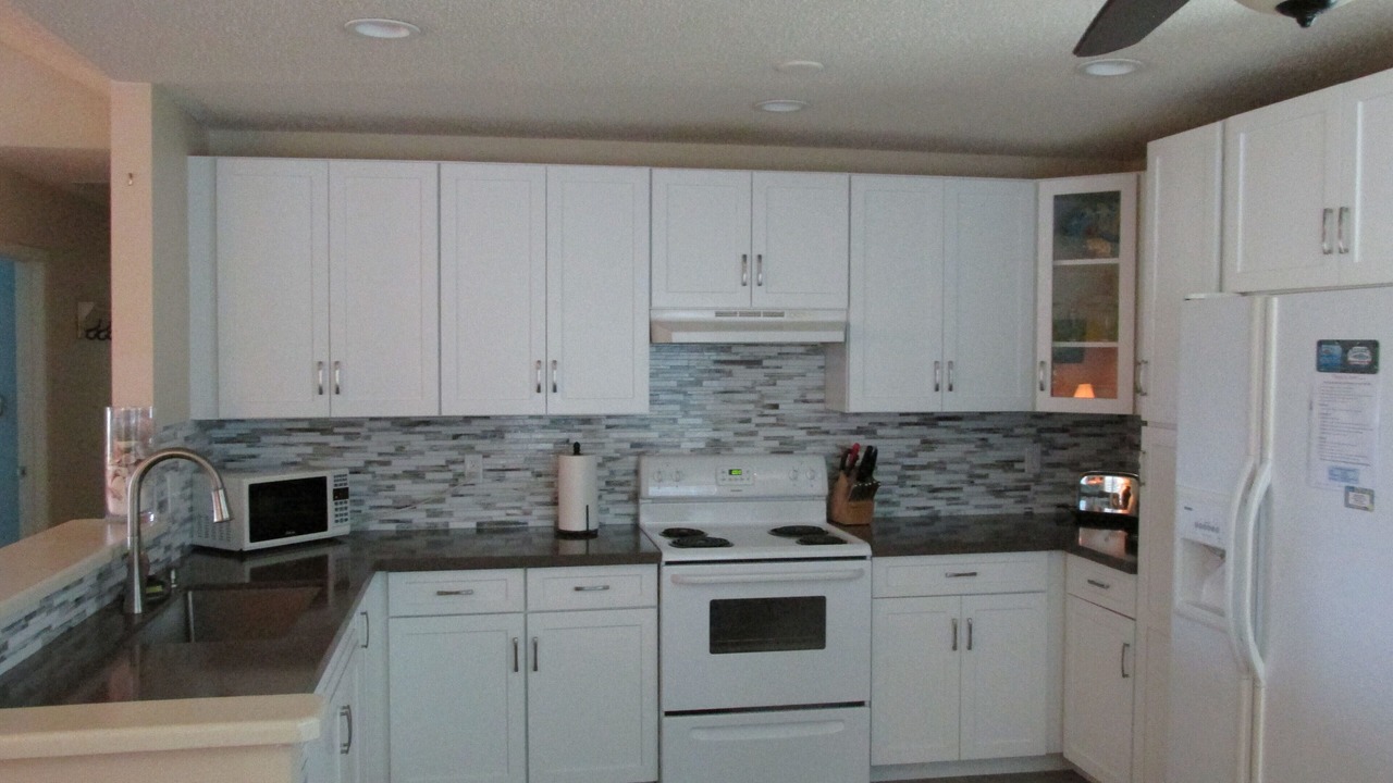 Photo of Kitchen in Jamaica Beach