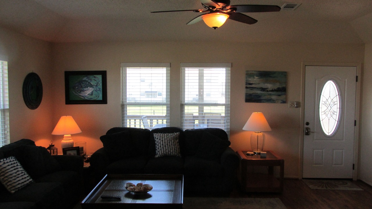 Photo of Livingroom in Jamaica Beach
