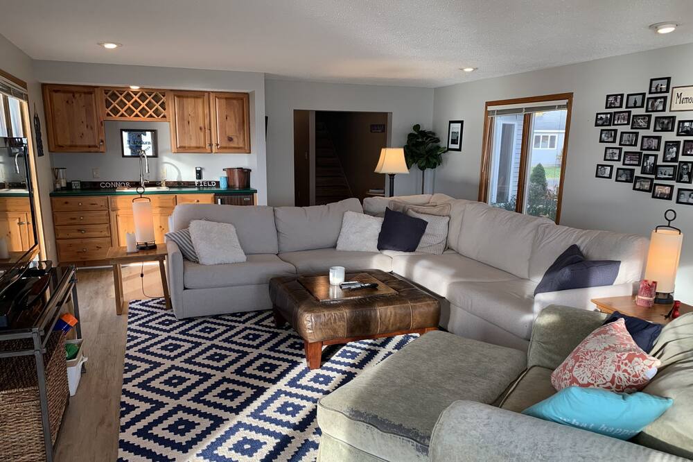 Photo of Bedroom in Niles