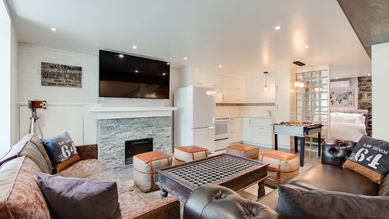 Photo of Livingroom in Shaughnessy Village