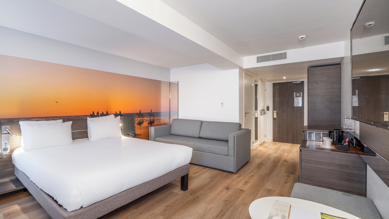 Photo of Bedroom in Deauville City Centre