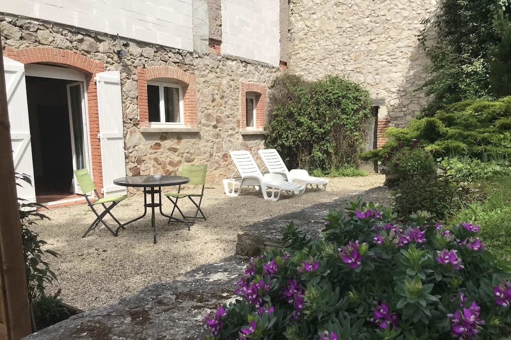 Photo of Patio Balcony in Lescure-dAlbigeois