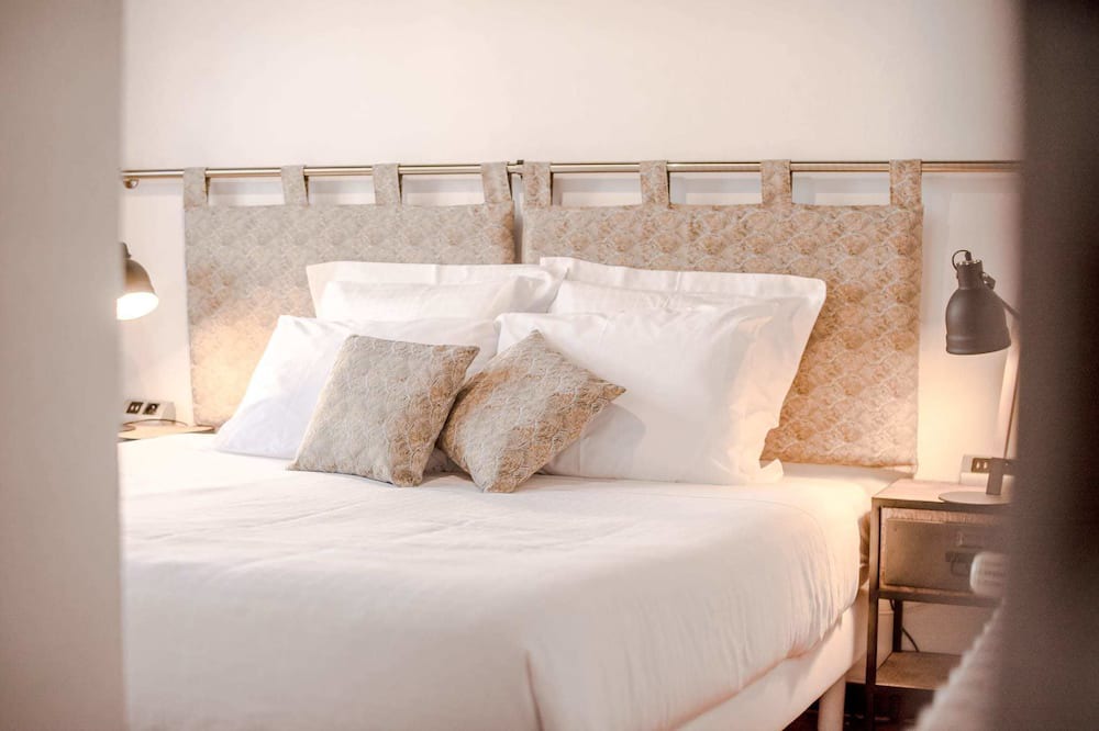 Photo of Bedroom in Lescure-dAlbigeois