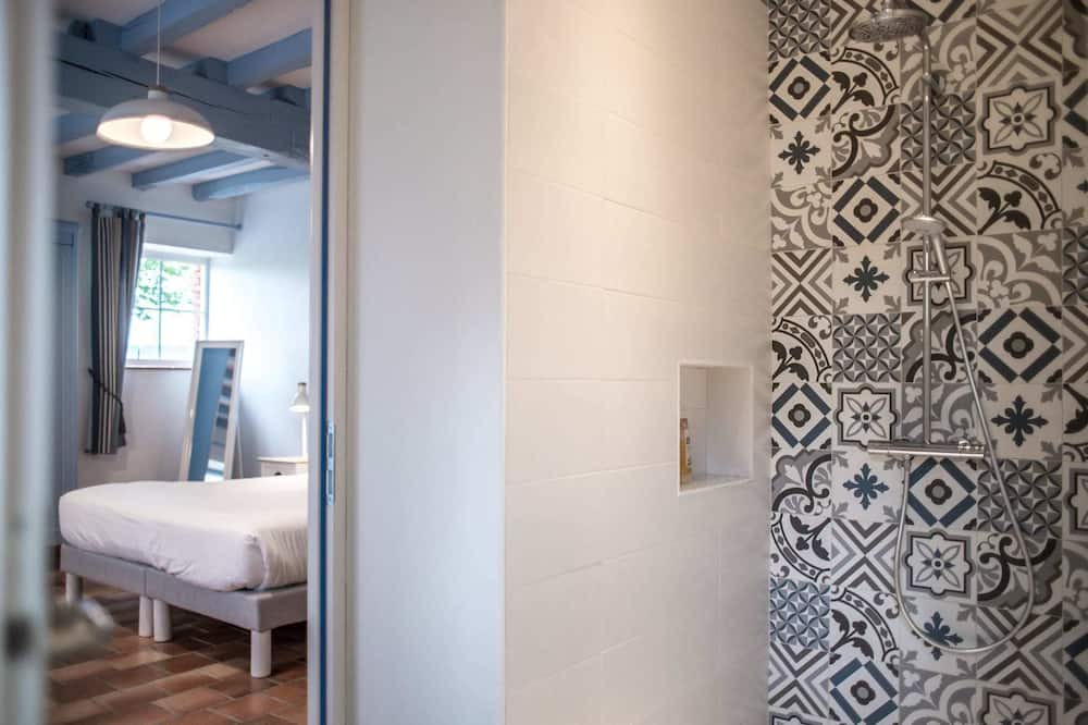 Photo of Bathroom in Lescure-dAlbigeois