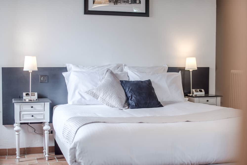 Photo of Bedroom in Lescure-dAlbigeois