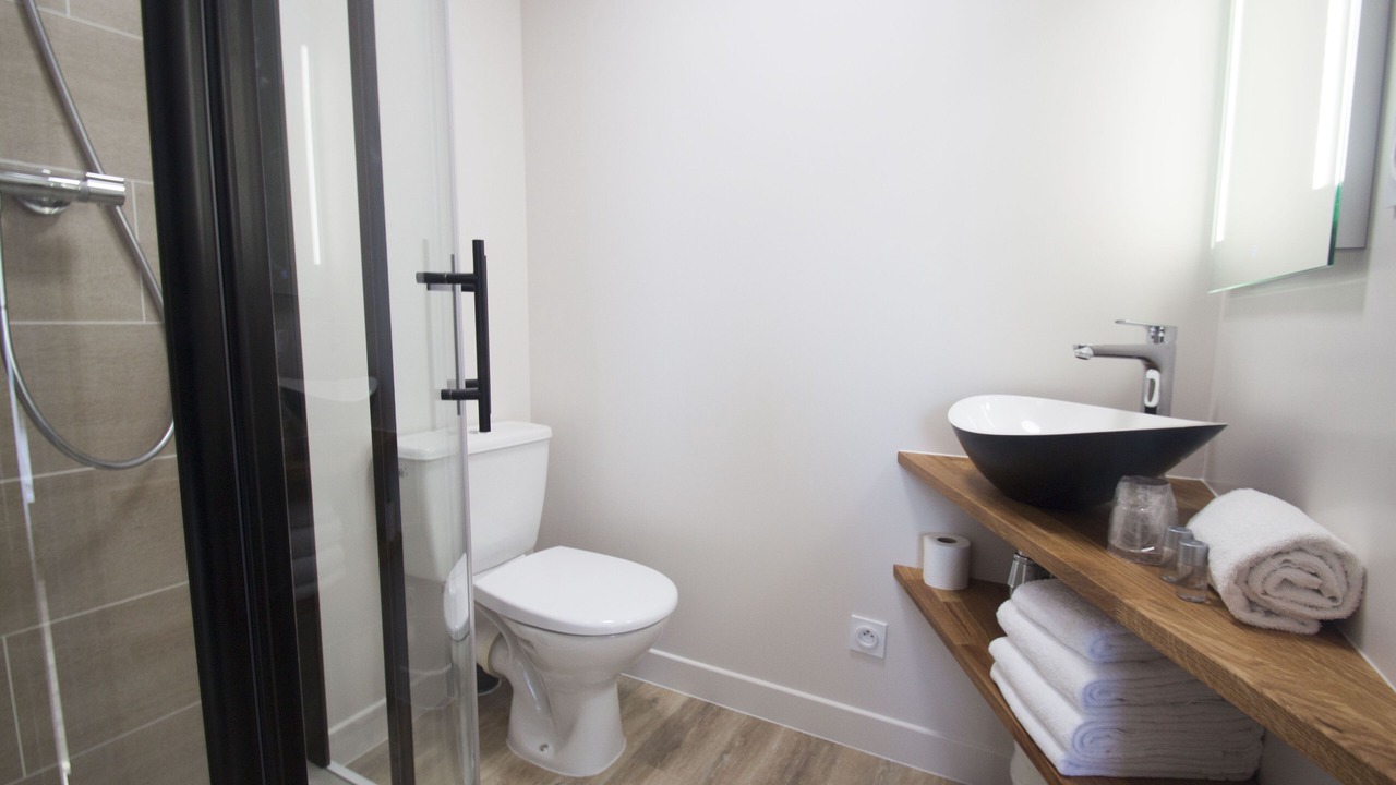 Photo of Bathroom in Couffe