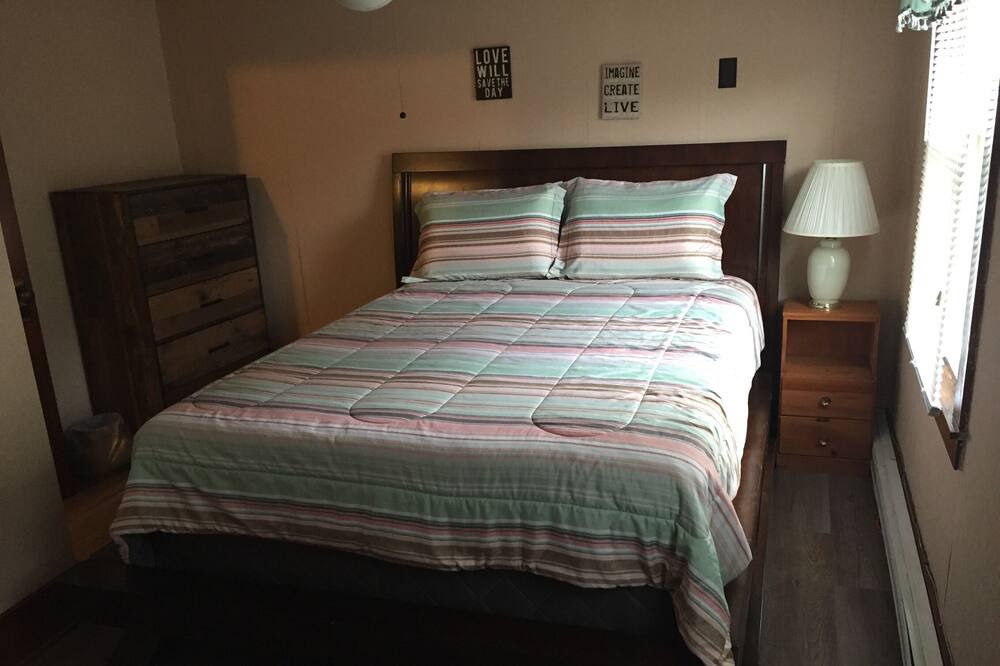 Photo of Bedroom in Warrensburg