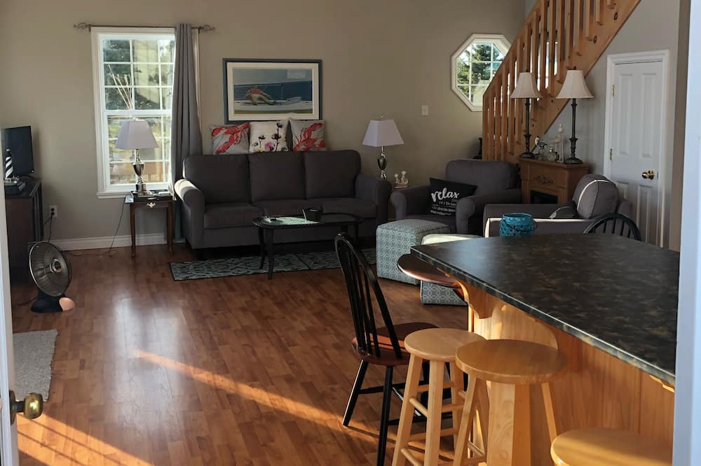 Photo of Livingroom in Chelton