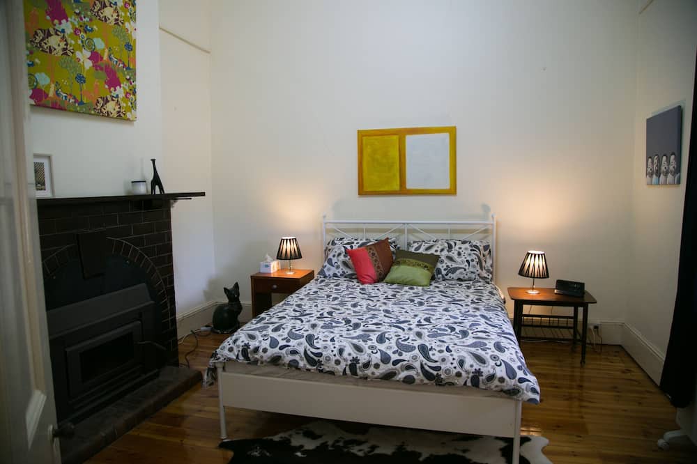 Photo of Bedroom in Booyoolie