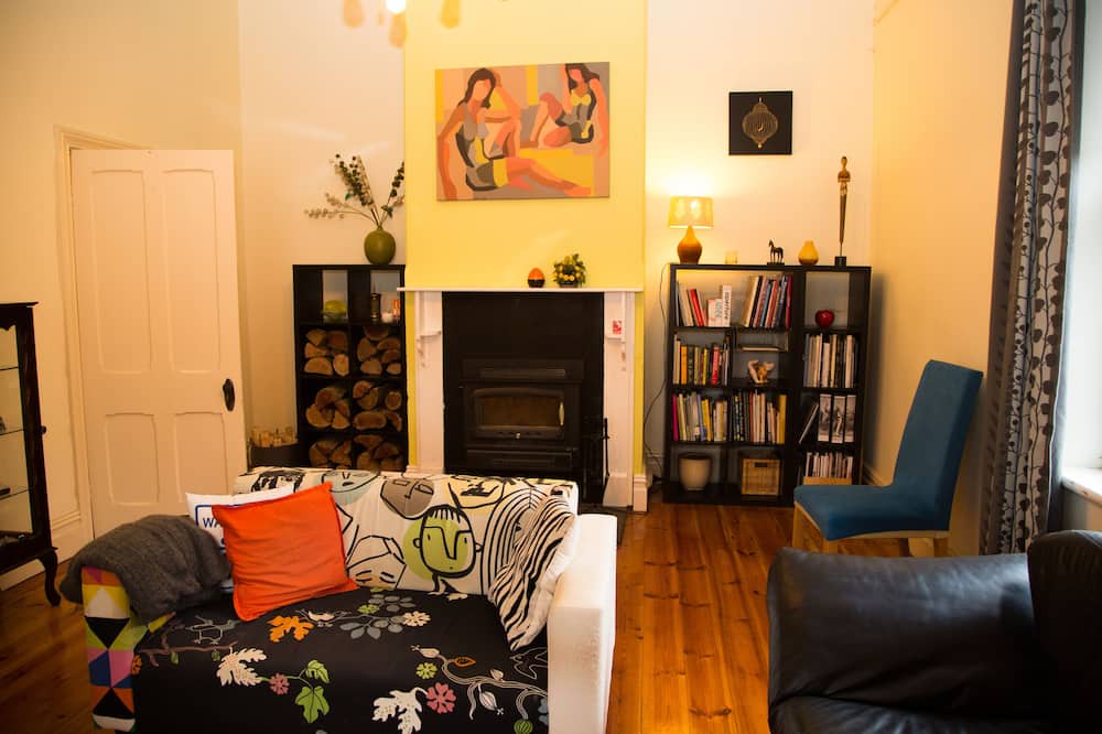 Photo of Livingroom in Booyoolie