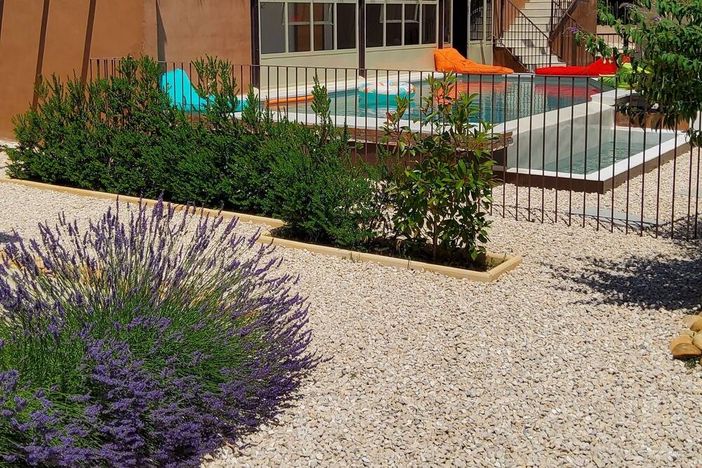 Photo of Outdoor in Chateauneuf-du-Pape