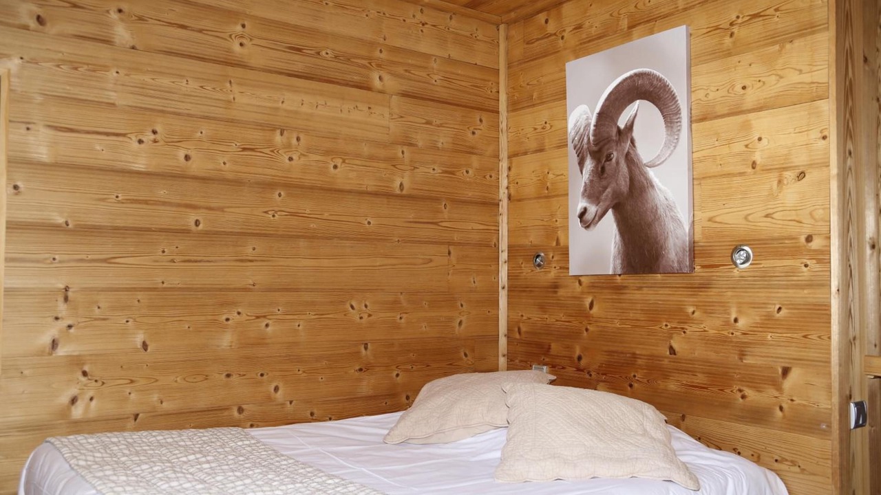 Photo of Others in Cognet