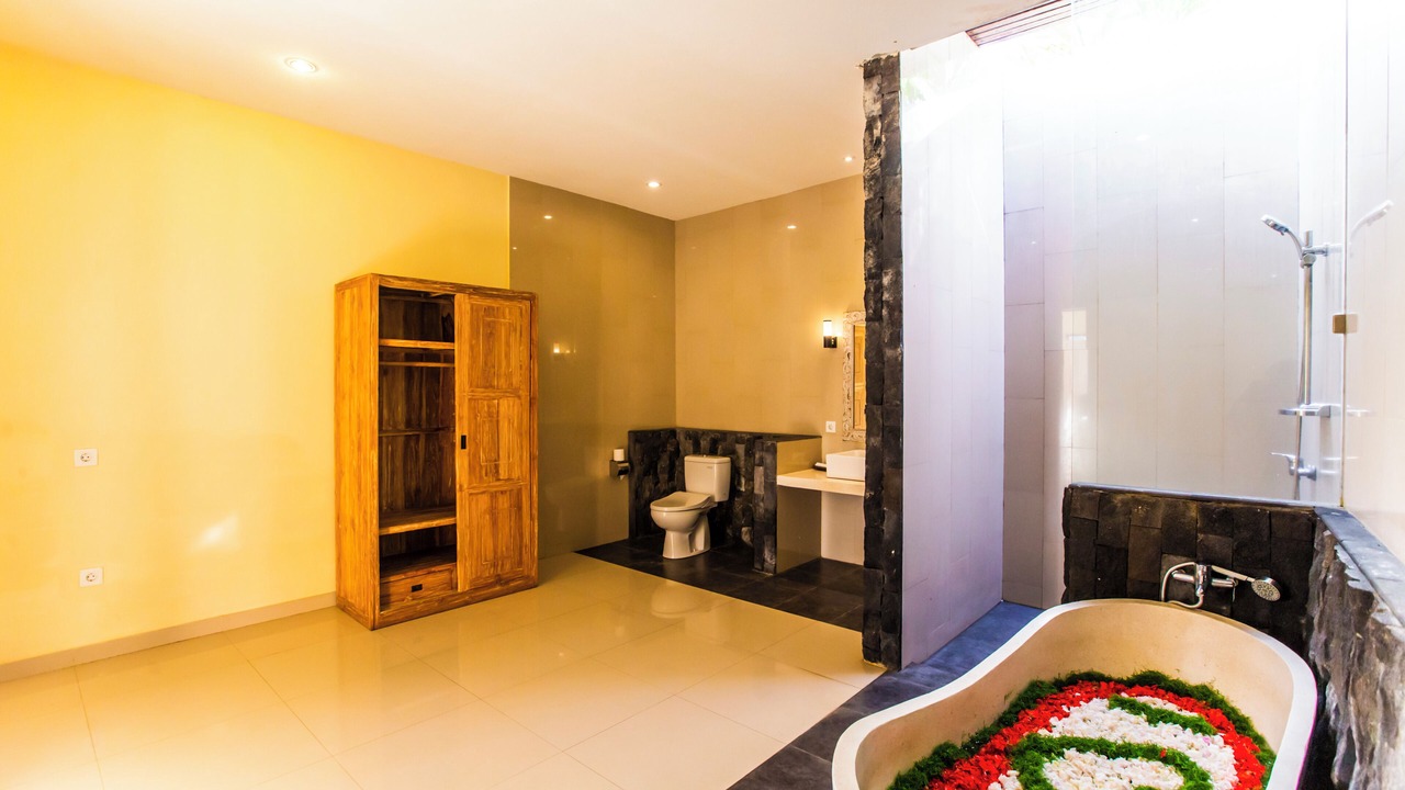 Photo of Bathroom in Lodtunduh