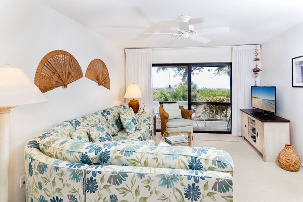 Photo of Livingroom in Captiva