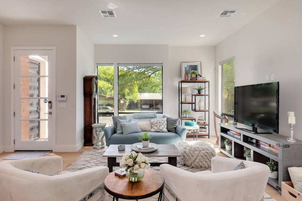 Photo of Bedroom in Barton Hills