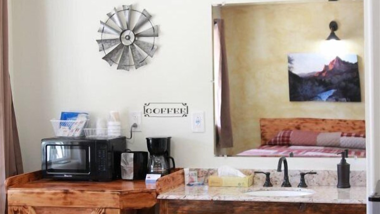 Photo of Kitchen in Hurricane