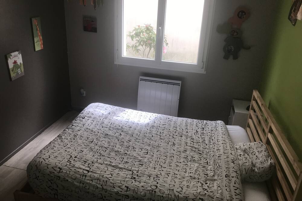 Photo of Bedroom in Carquefou