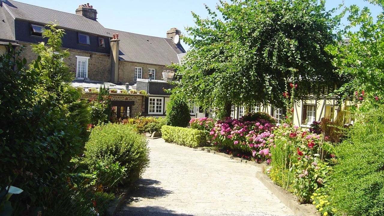 Photo of Outdoor in Avranches