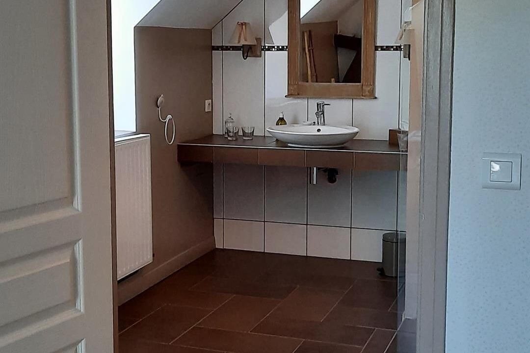 Photo of Bathroom in Savigny-en-Veron
