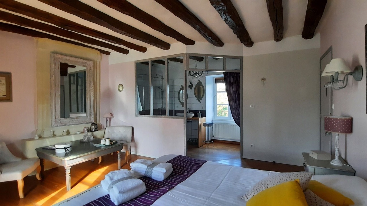 Photo of Bathroom in Savigny-en-Veron