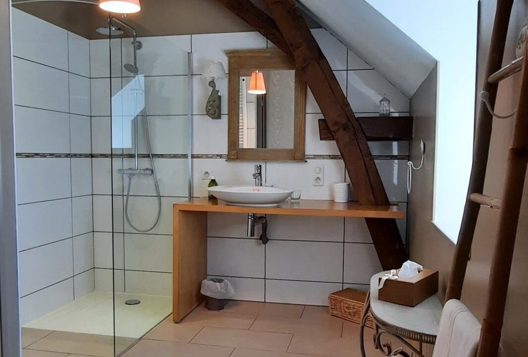 Photo of Bathroom in Savigny-en-Veron