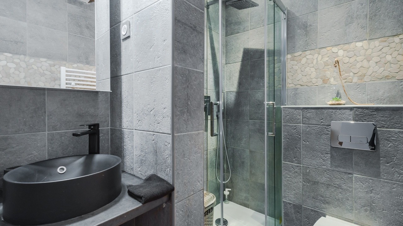 Photo of Bathroom in Gambetta
