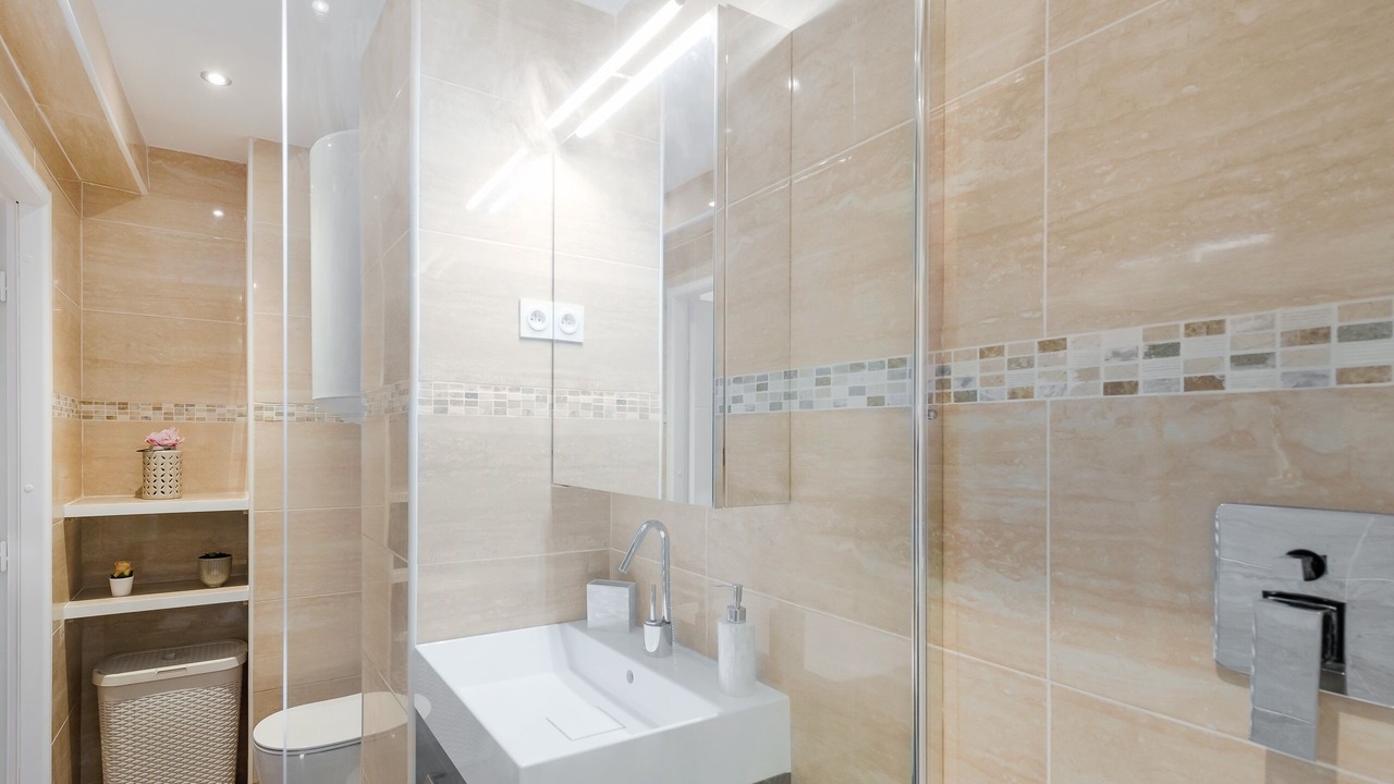 Photo of Bathroom in Gambetta