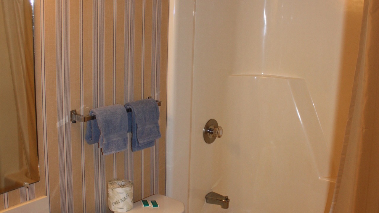 Photo of Bathroom in Smoketown