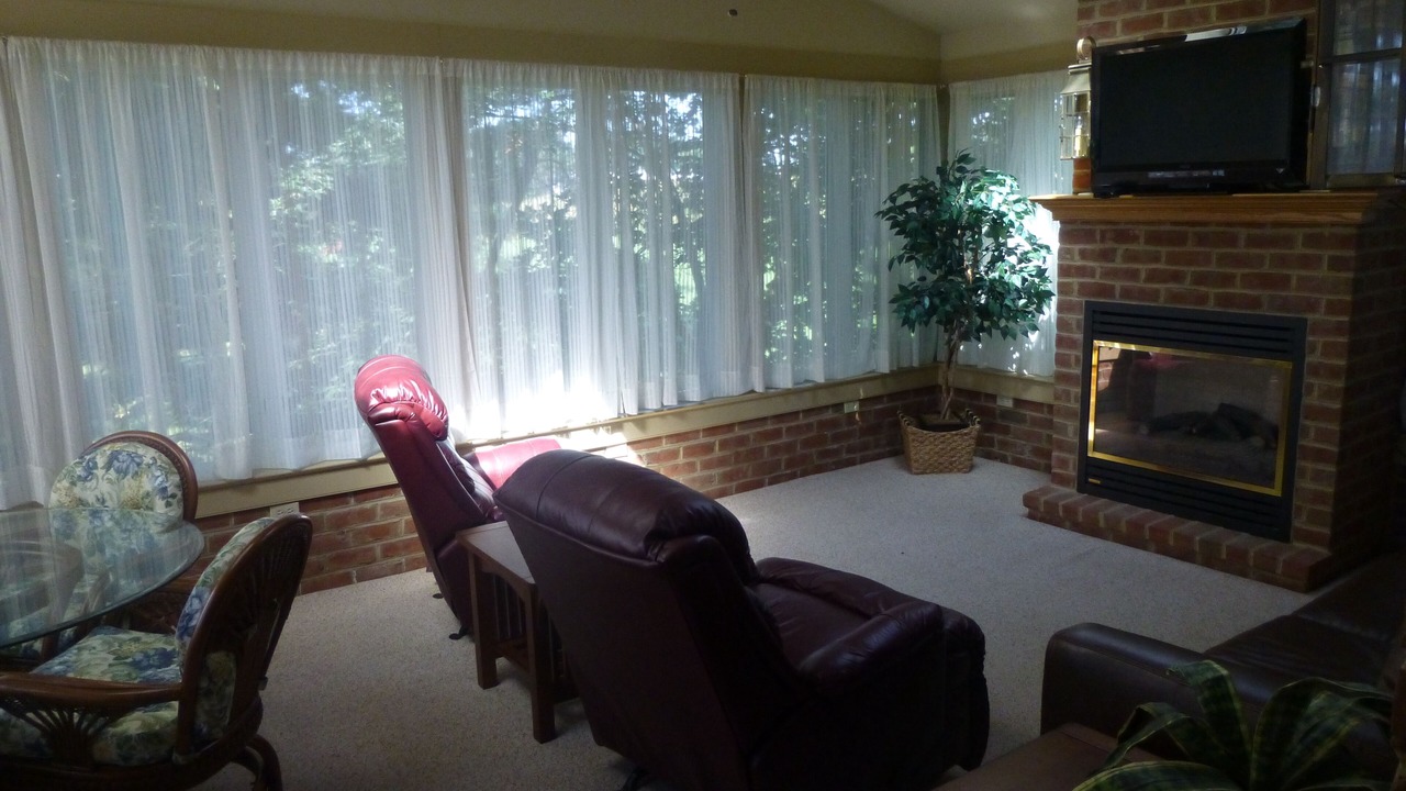 Photo of Bedroom in Smoketown