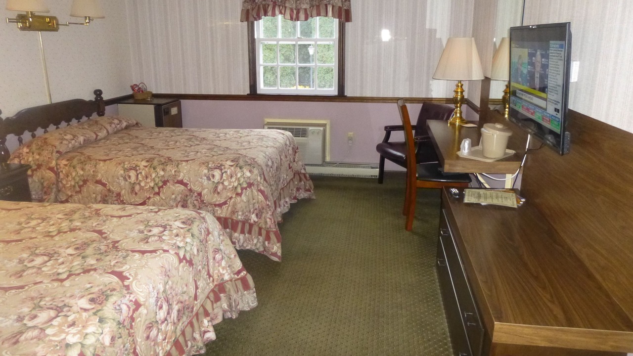Photo of Bedroom in Smoketown