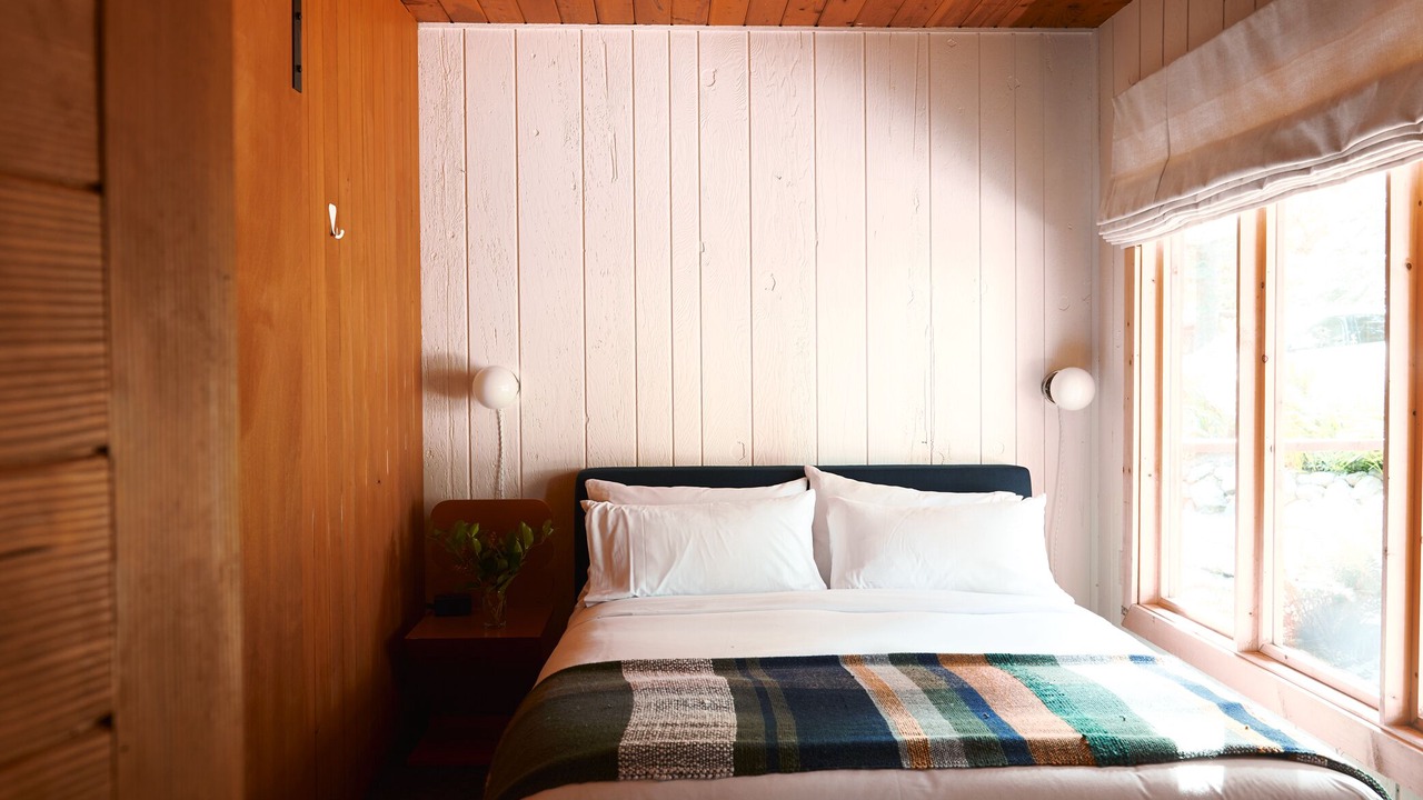 Photo of Bedroom in Coupeville