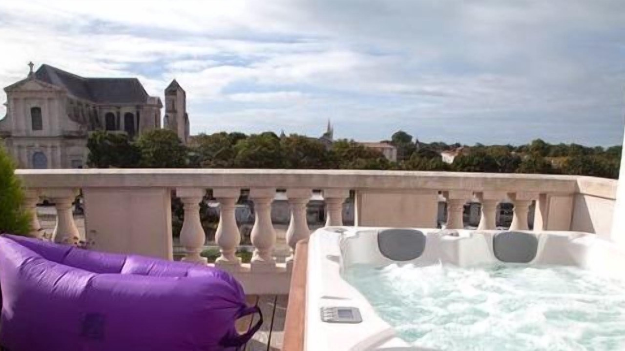 Photo of Bathroom in La Rochelle City Centre