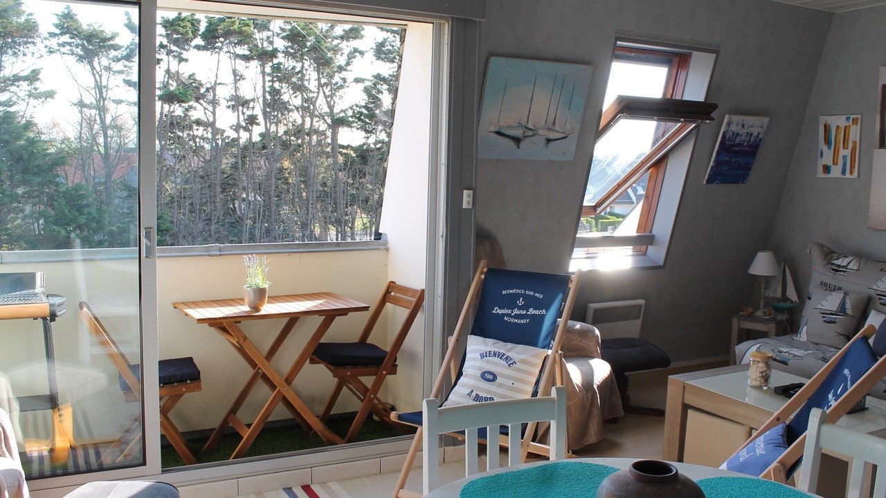 Photo of Patio Balcony in Bernieres-sur-Mer