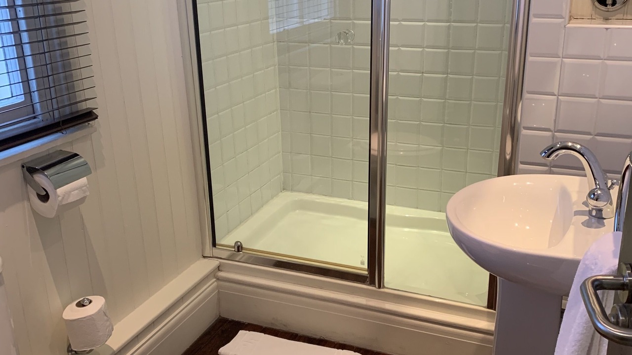 Photo of Bathroom in Dorridge