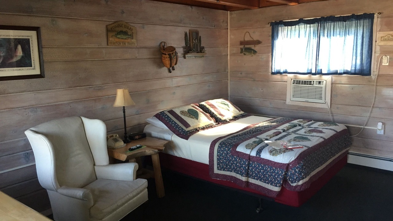 Photo of Bedroom in Waters