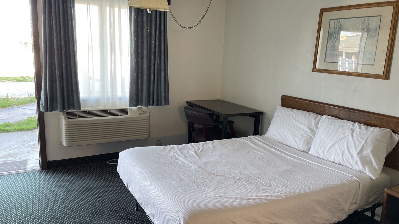 Photo of Bedroom in Osawatomie
