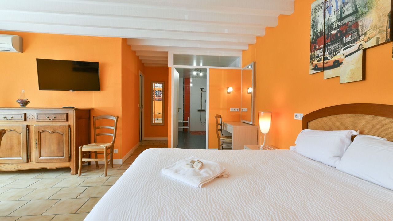 Photo of Bedroom in Montfort-en-Chalosse