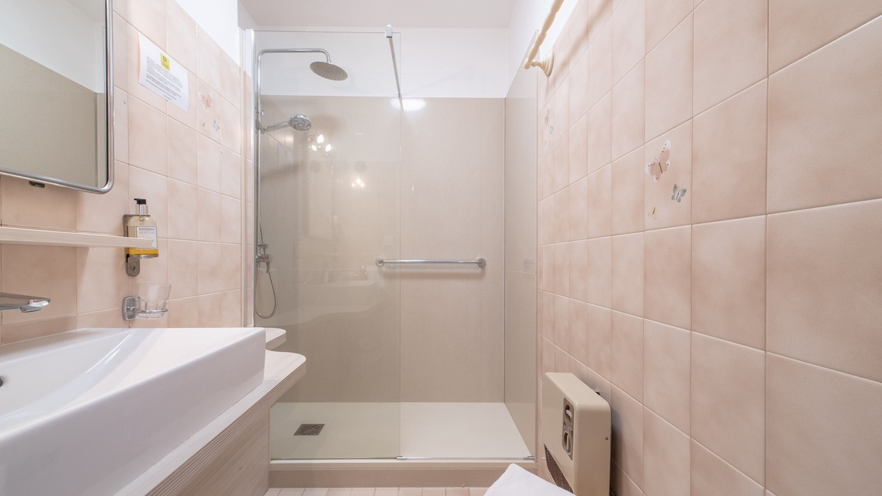 Photo of Bathroom in Montfort-en-Chalosse