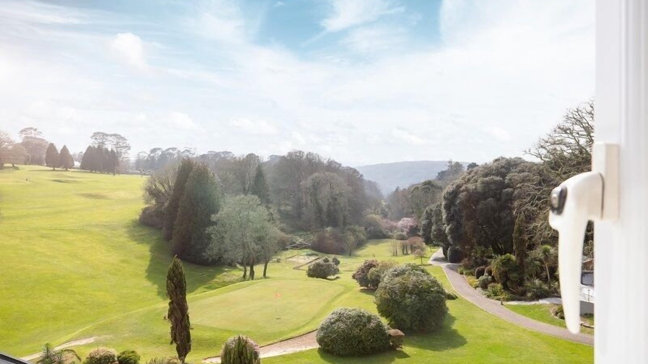 Photo of Bedroom in Helford Passage