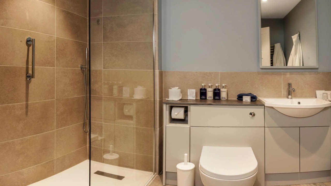 Photo of Bedroom in Helford Passage