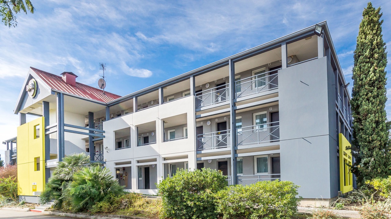 Photo of Buildings in Agen
