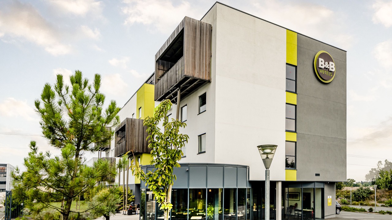 Photo of Outdoor in Tresses