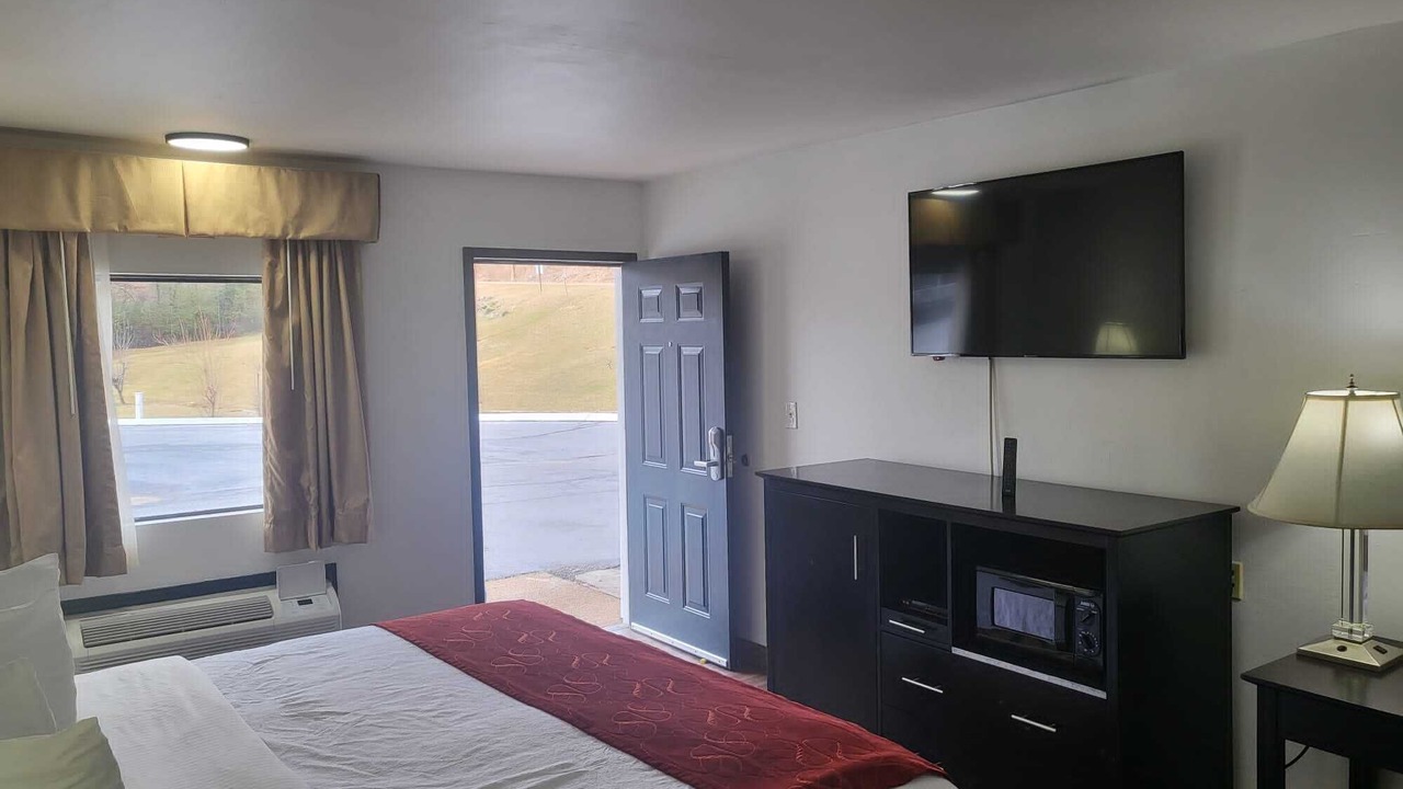 Photo of Bedroom in Parsons