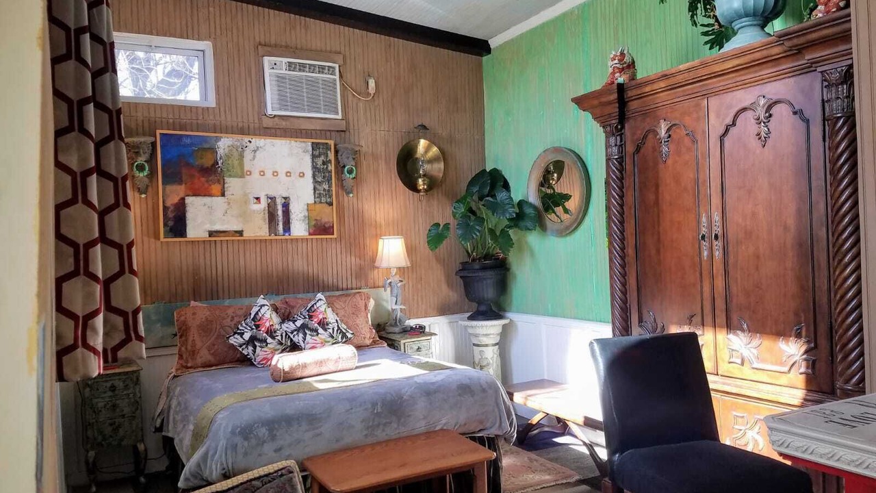Photo of Livingroom in Westside North