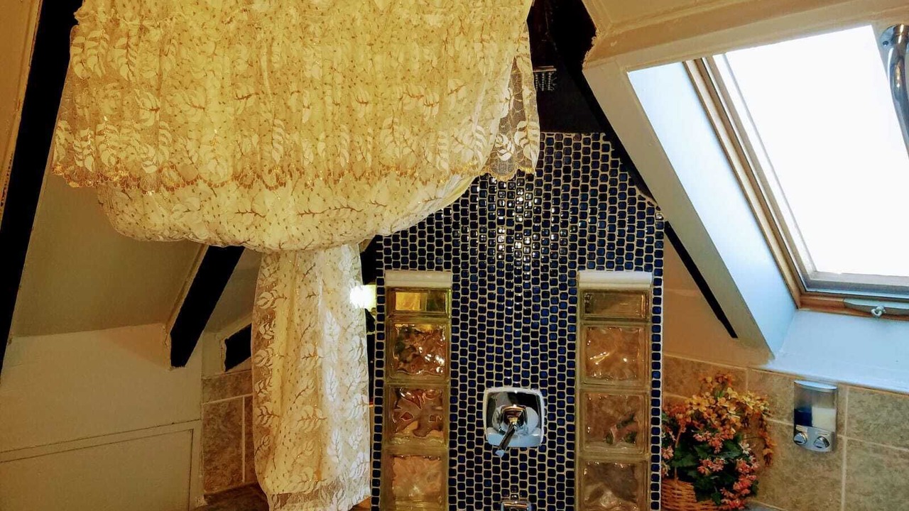 Photo of Bathroom in Westside North