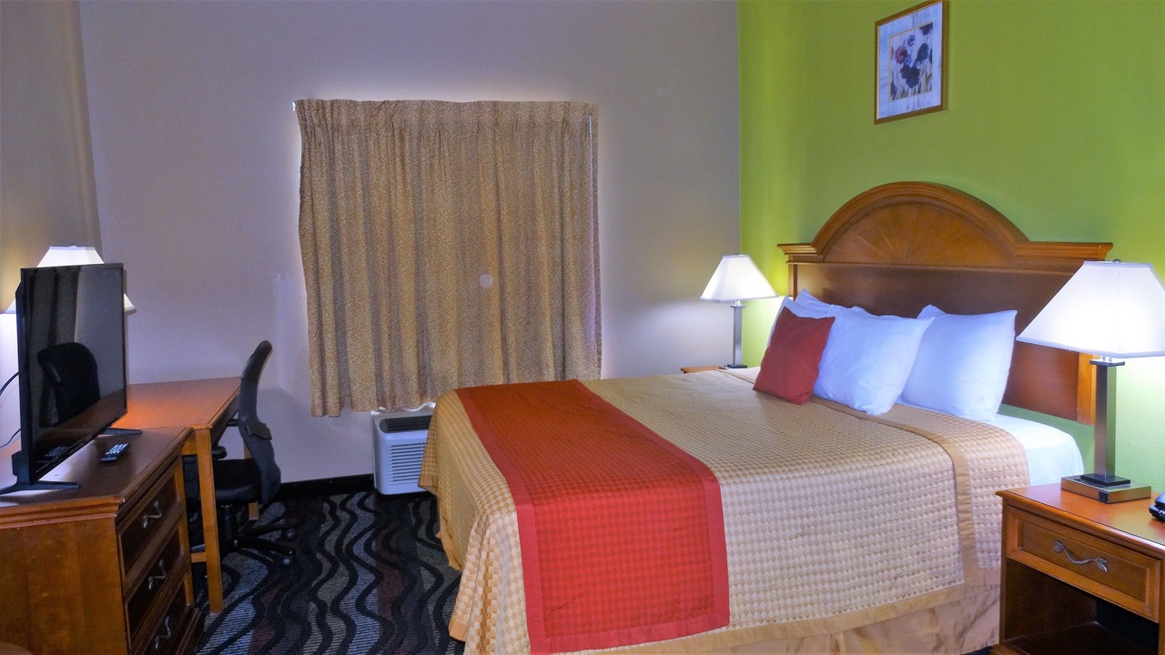 Photo of Bedroom in Claxton