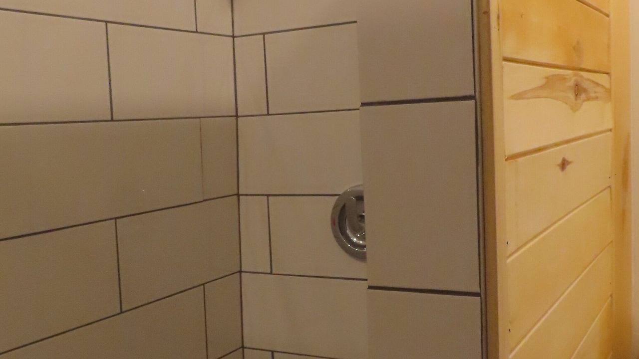 Photo of Bathroom in Saint-Antoine-de-l'Isle-aux-Grues