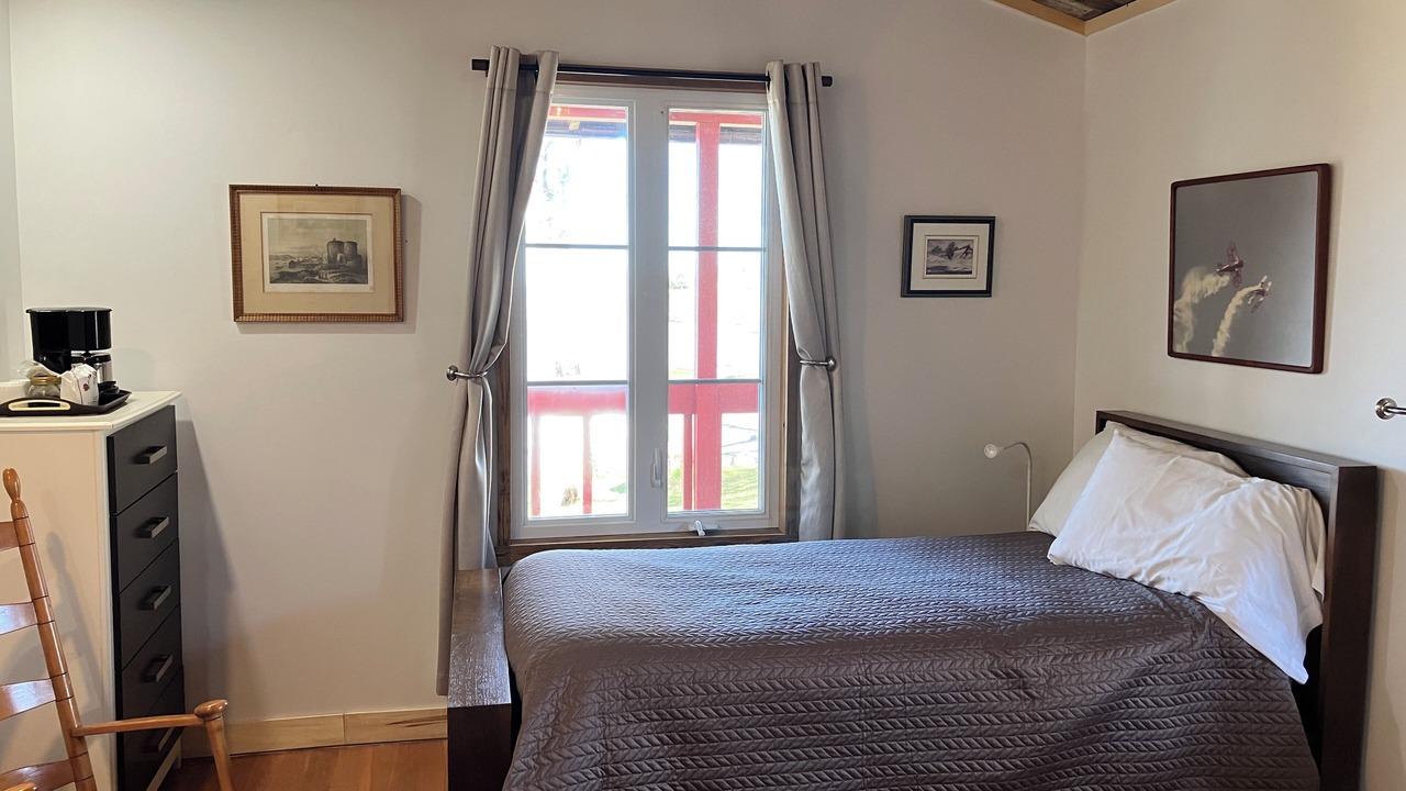 Photo of Bedroom in Saint-Antoine-de-l'Isle-aux-Grues
